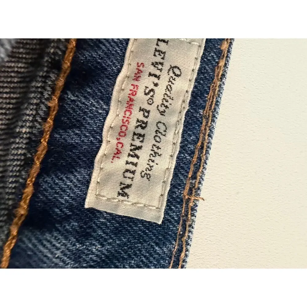 Levi’s Big E Red Tab Jeans 90s Relaxed Straight Leg Med Wash Denim USA 31 x 32‎